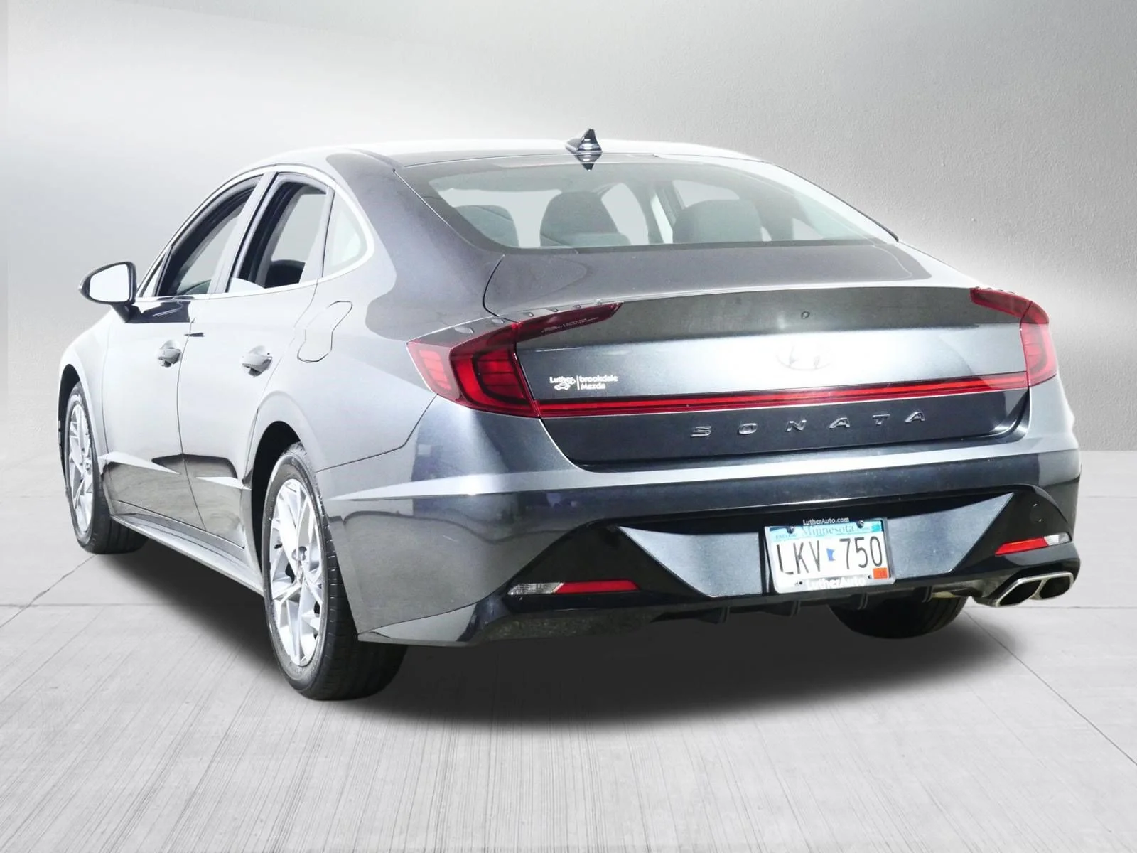 Used 2023 Portofino Gray Hyundai SEL image 5