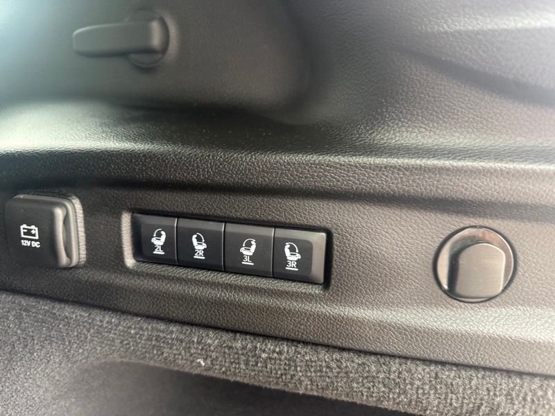 Used 2026 Black Jeep Summit image 10