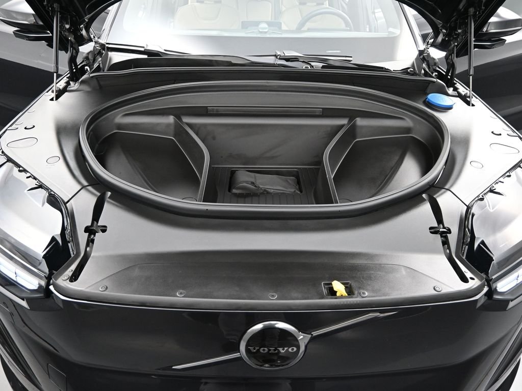 2025 Volvo EX90 Ultra - Photo 27