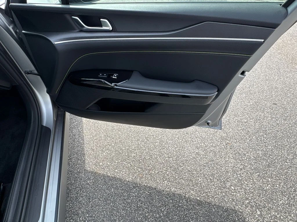 2026 Kia K5 GT - Photo 28