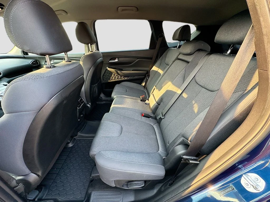 Used 2023 Stormy Sea Hyundai SE image 19