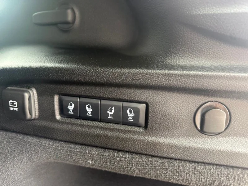 Used 2026 Black Jeep Summit image 10
