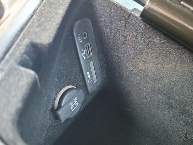 Used 2016 White Dodge R/T image 26