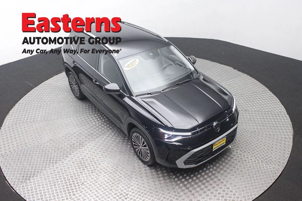 Used 2025 Black Volkswagen 1.5T SE image 3
