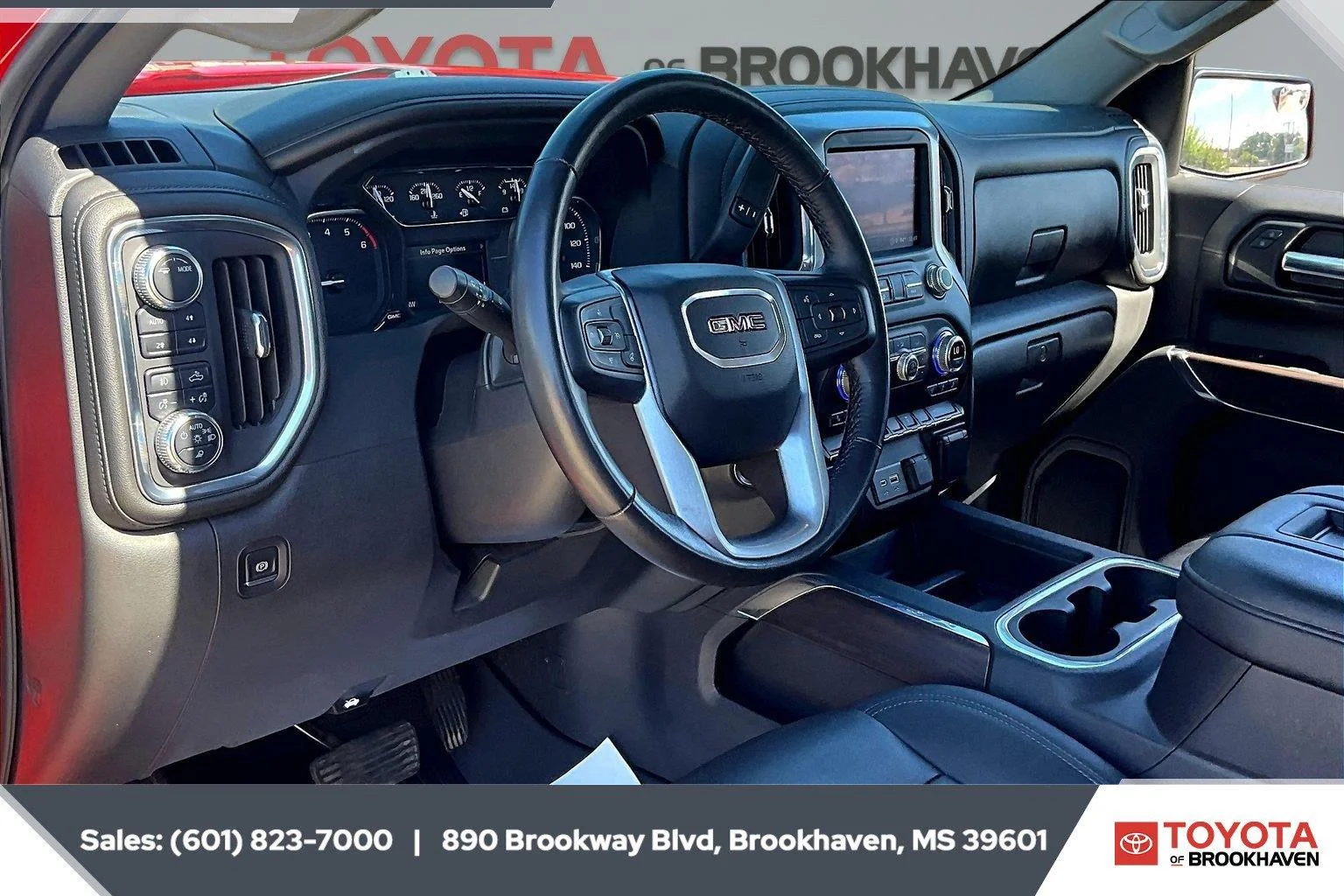 Used 2022 Cardinal Red GMC SLT image 12