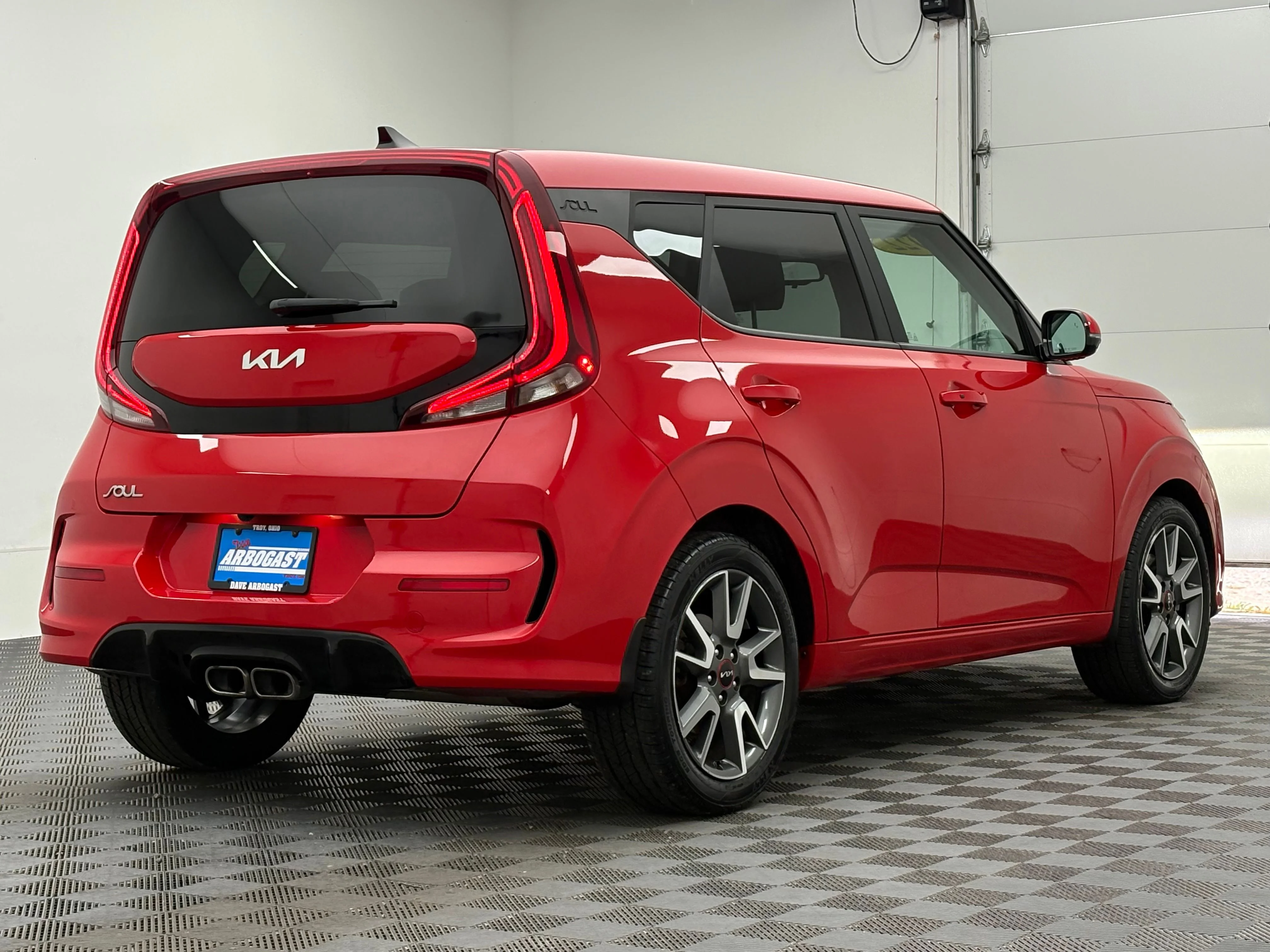 Used 2022 Inferno Red Kia Turbo image 8