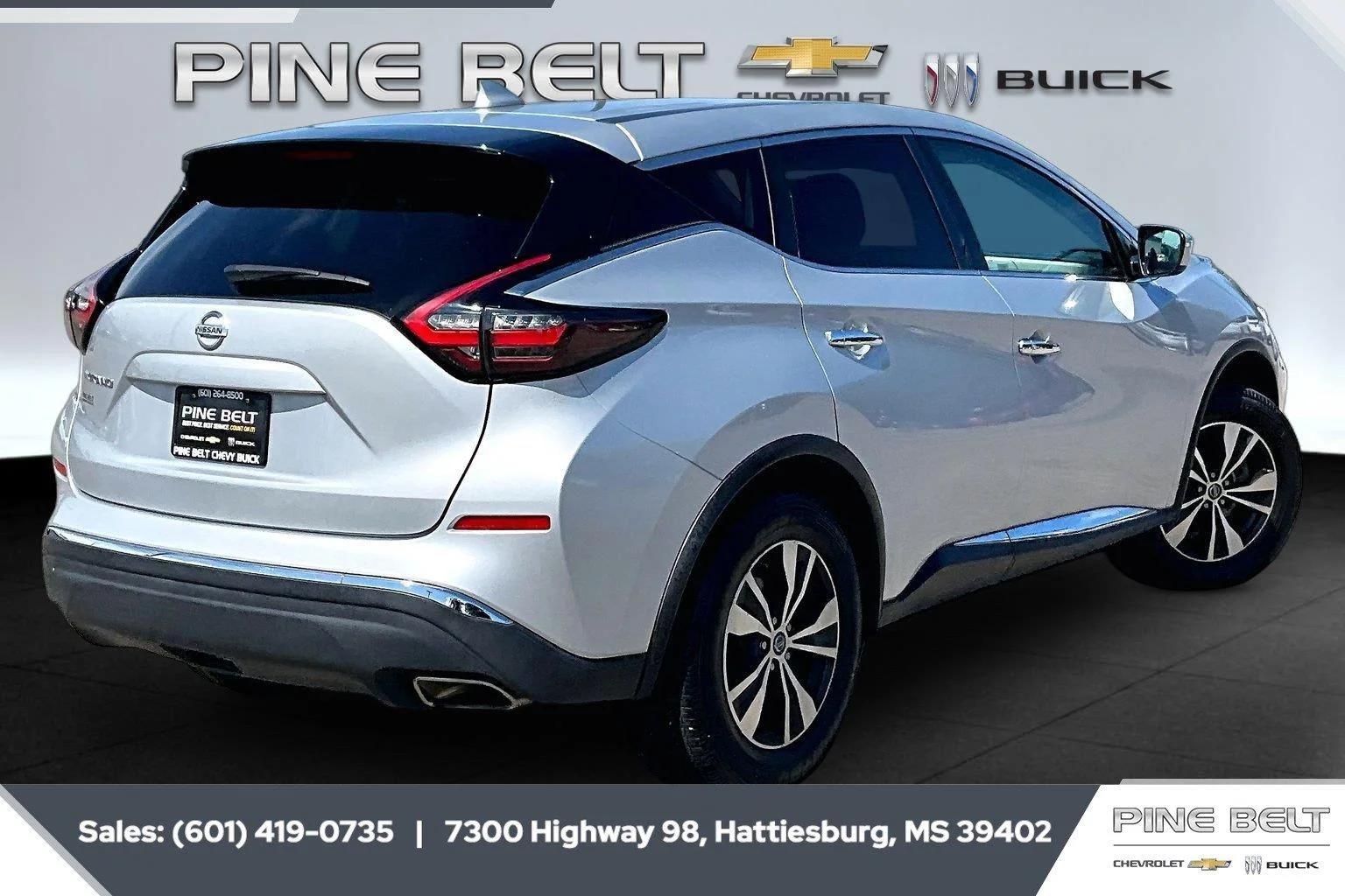 Used 2019 Brilliant Silver Metallic Nissan S image 11