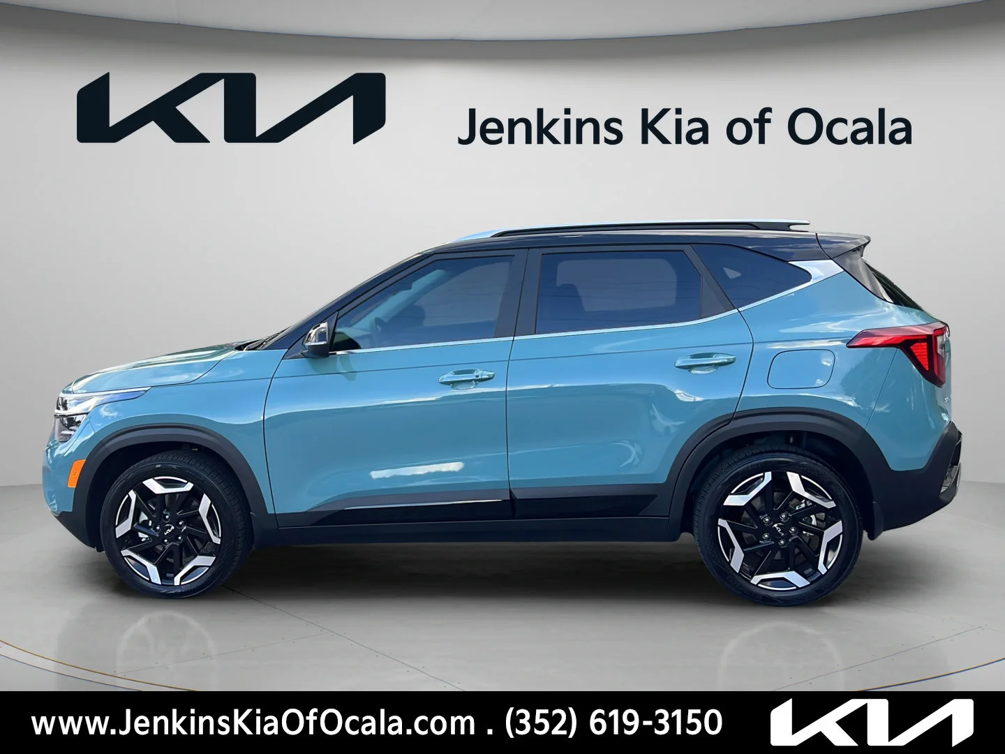 Used 2026 Pluton Blue/Black Roof Kia SX image 6