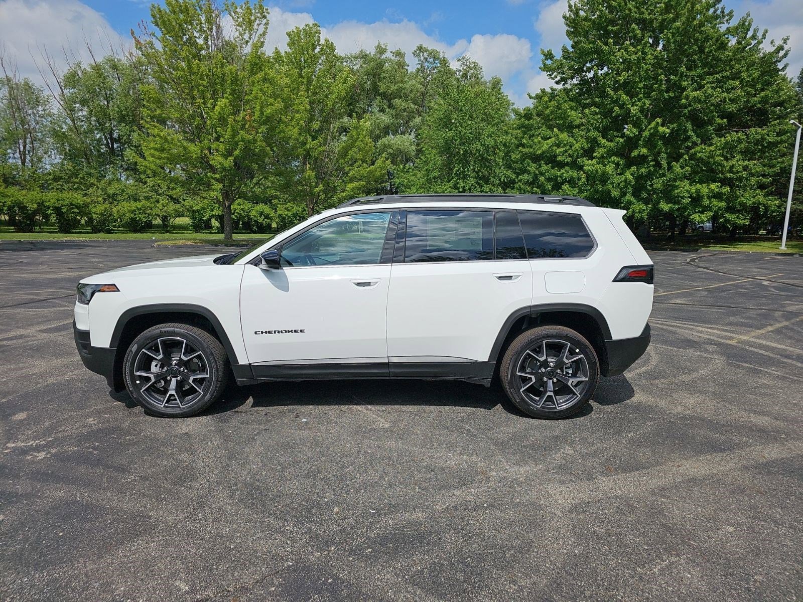 New 2026 Bright White Clearcoat Jeep Limited image 2