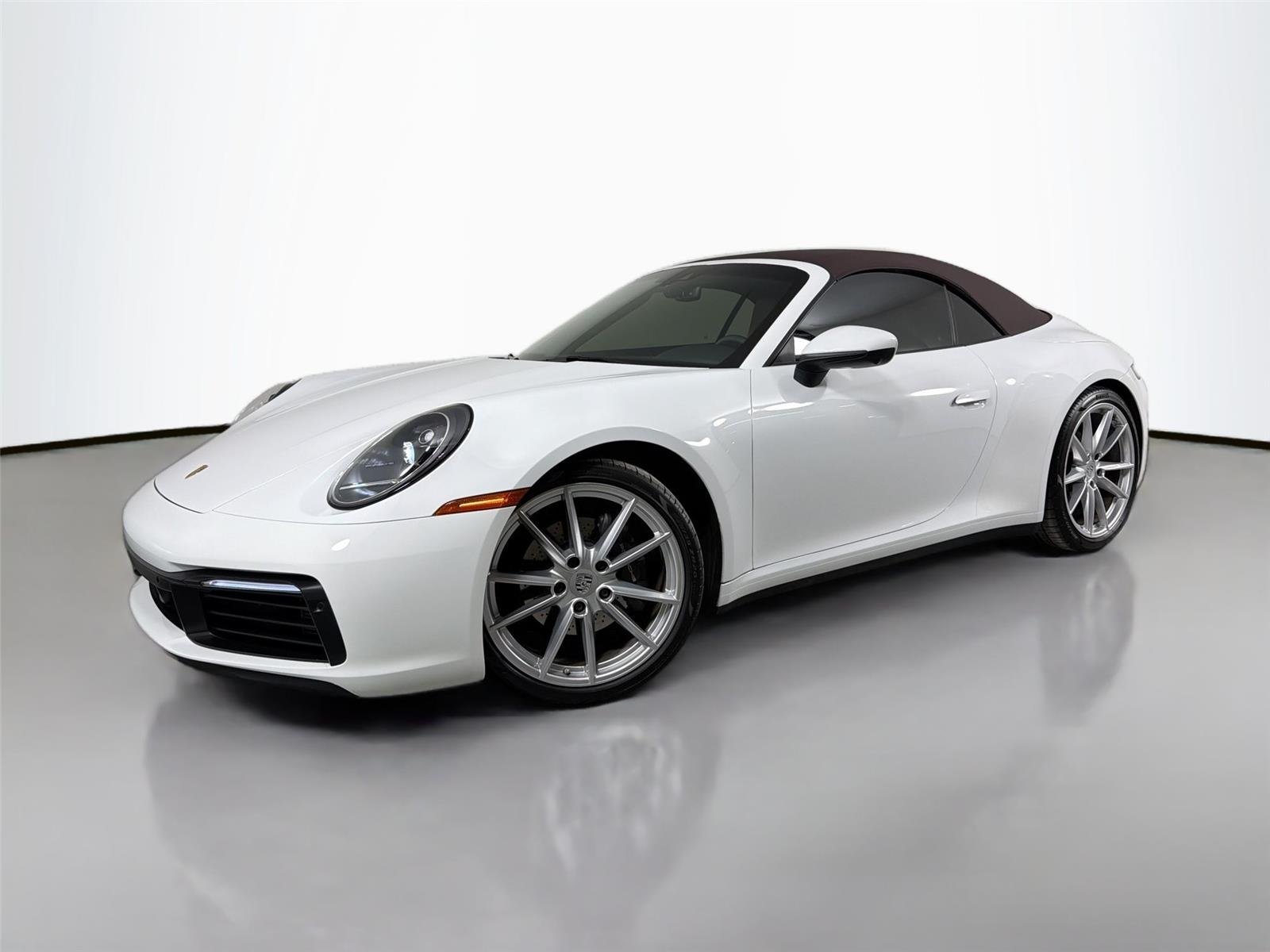 2023 Porsche 911 Carrera 4 Cabriolet's photo