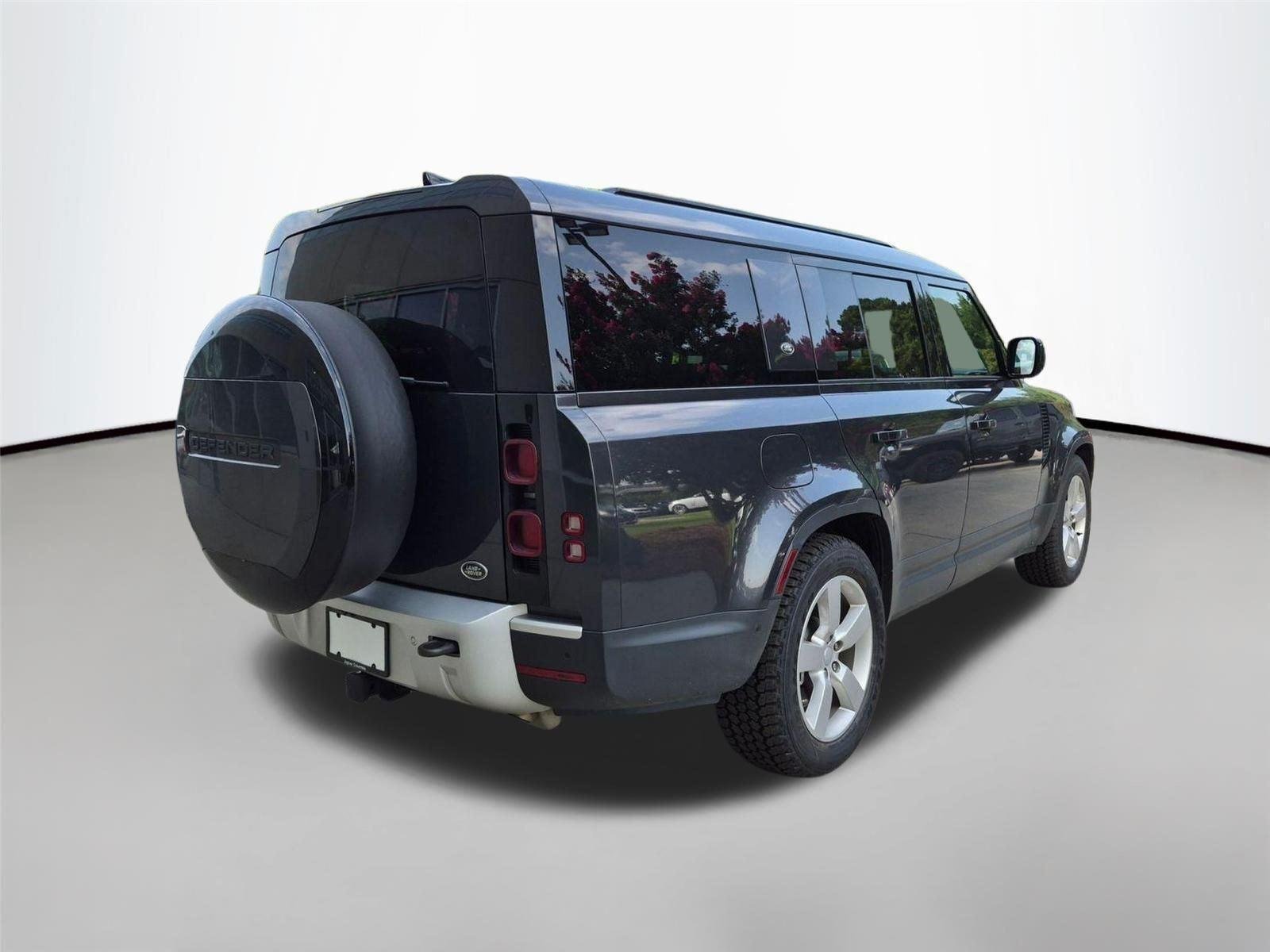 Used 2023 Carpathian Grey Premium Metallic Land Rover First Edition image 5
