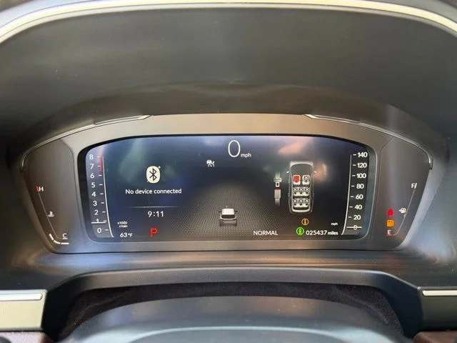 Used 2025 Black Honda Elite image 25