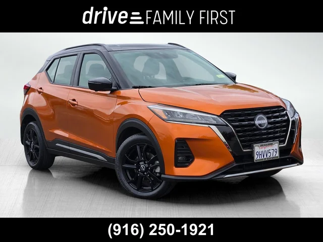 2023 Nissan Kicks SR