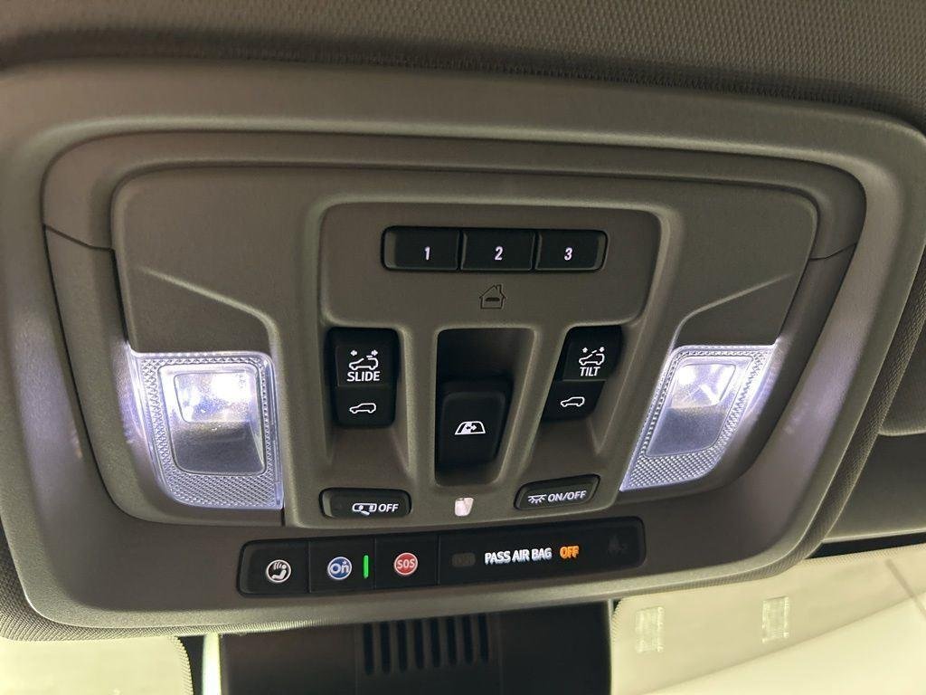 Used 2023 Titanium GMC Denali image 38