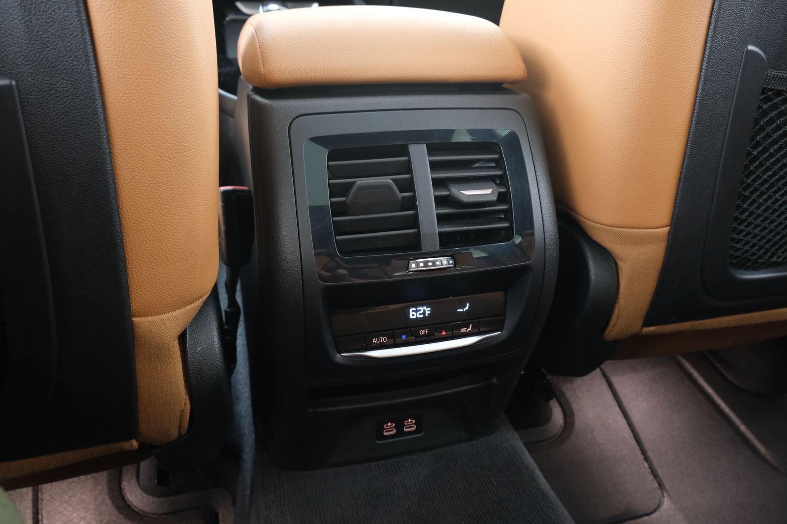 Used 2022 Phytonic Blue Metallic BMW xDrive30i image 35