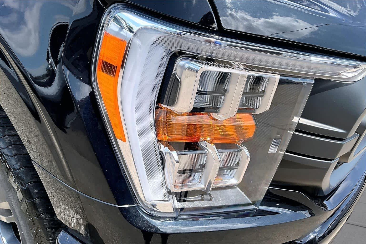 Used 2023 Agate Black Metallic Ford XLT image 27