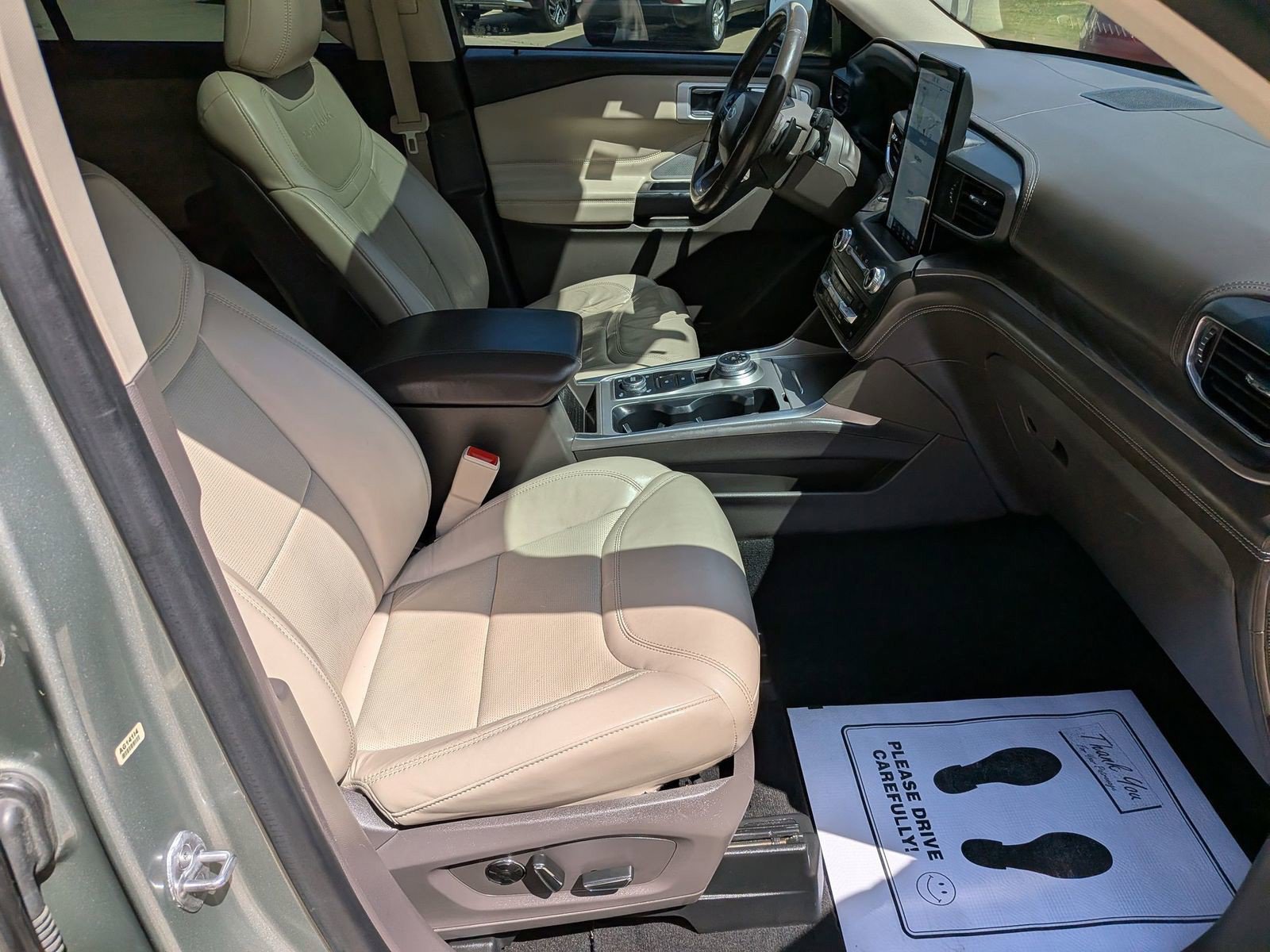 Used 2020 Silver Spruce Metallic Ford Platinum image 36