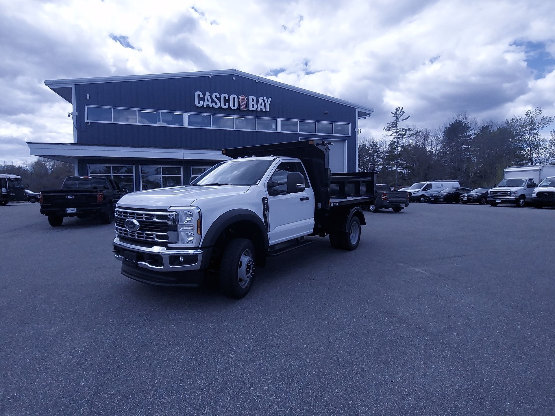 2026 Ford F-550 XL 4x4 Regular Cab 145-In DRW's photo