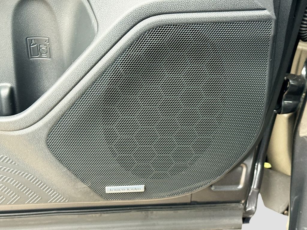 2026 Subaru Forester Touring - Photo 22