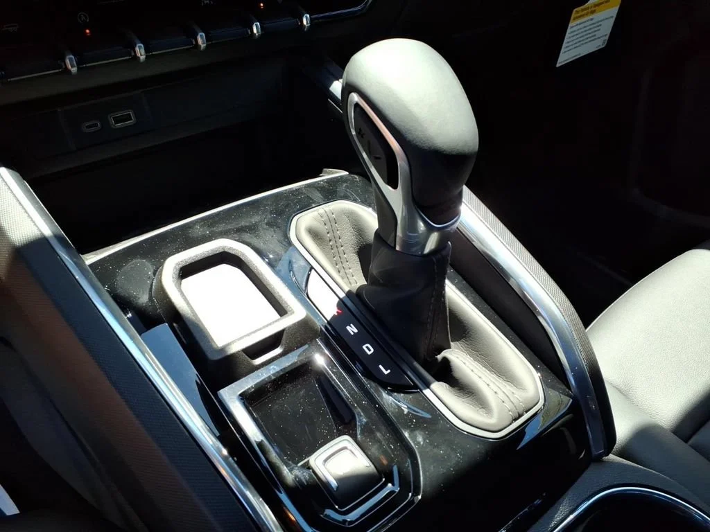 2026 GMC Canyon Elevation - Photo 7