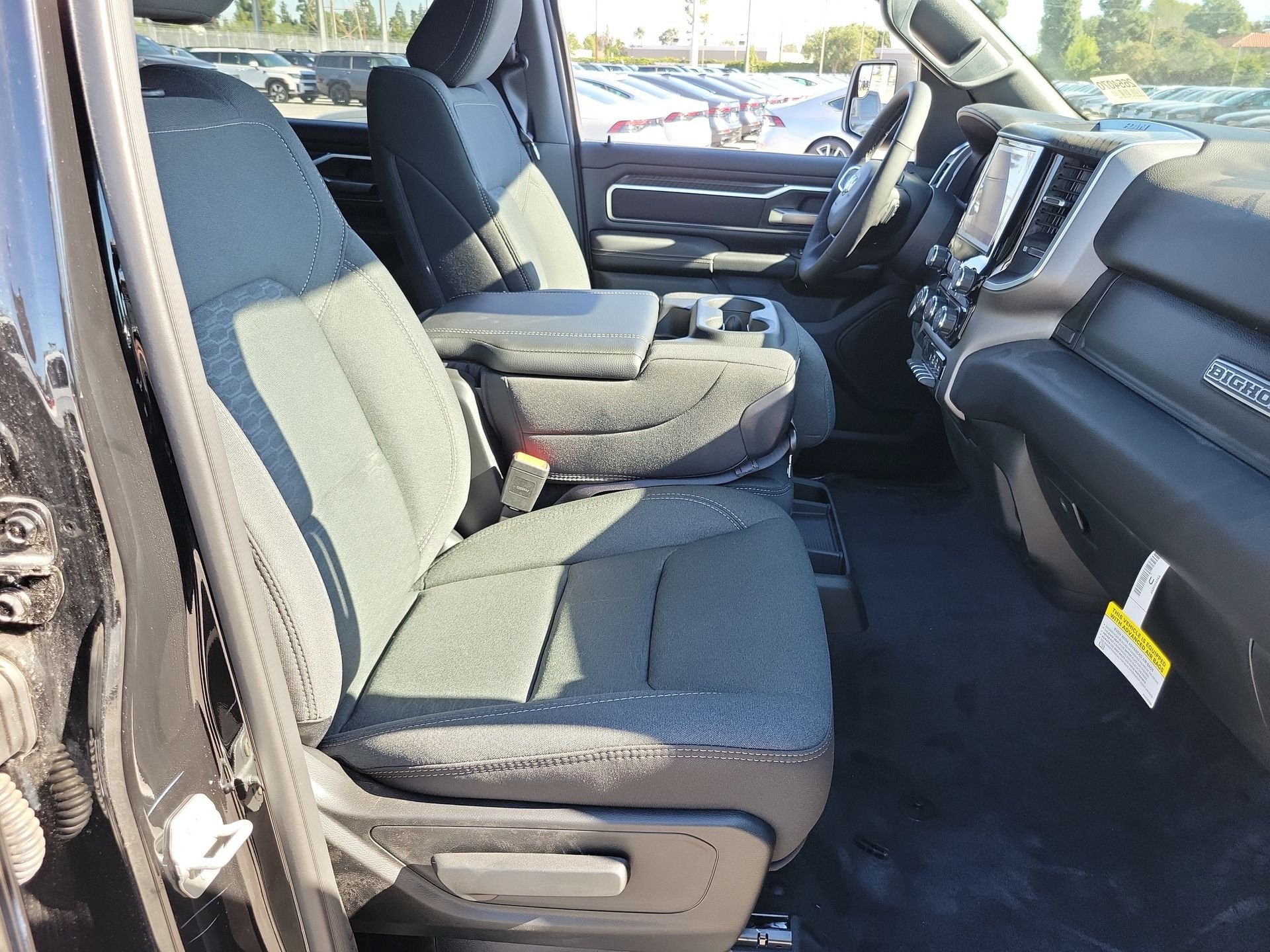 New 2026 Diamond Black Crystal Pearl-Coat Exterior Paint RAM Big Horn/Lone Star image 14