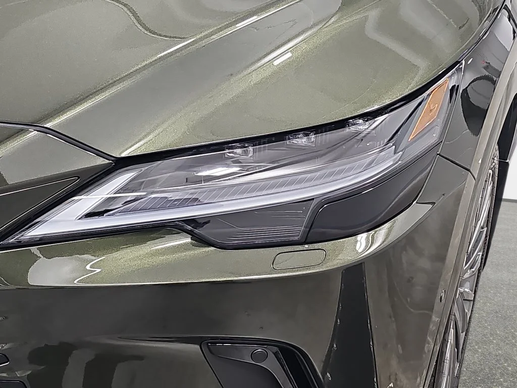 New 2026 Nori Green Pearl Lexus LUXURY image 30