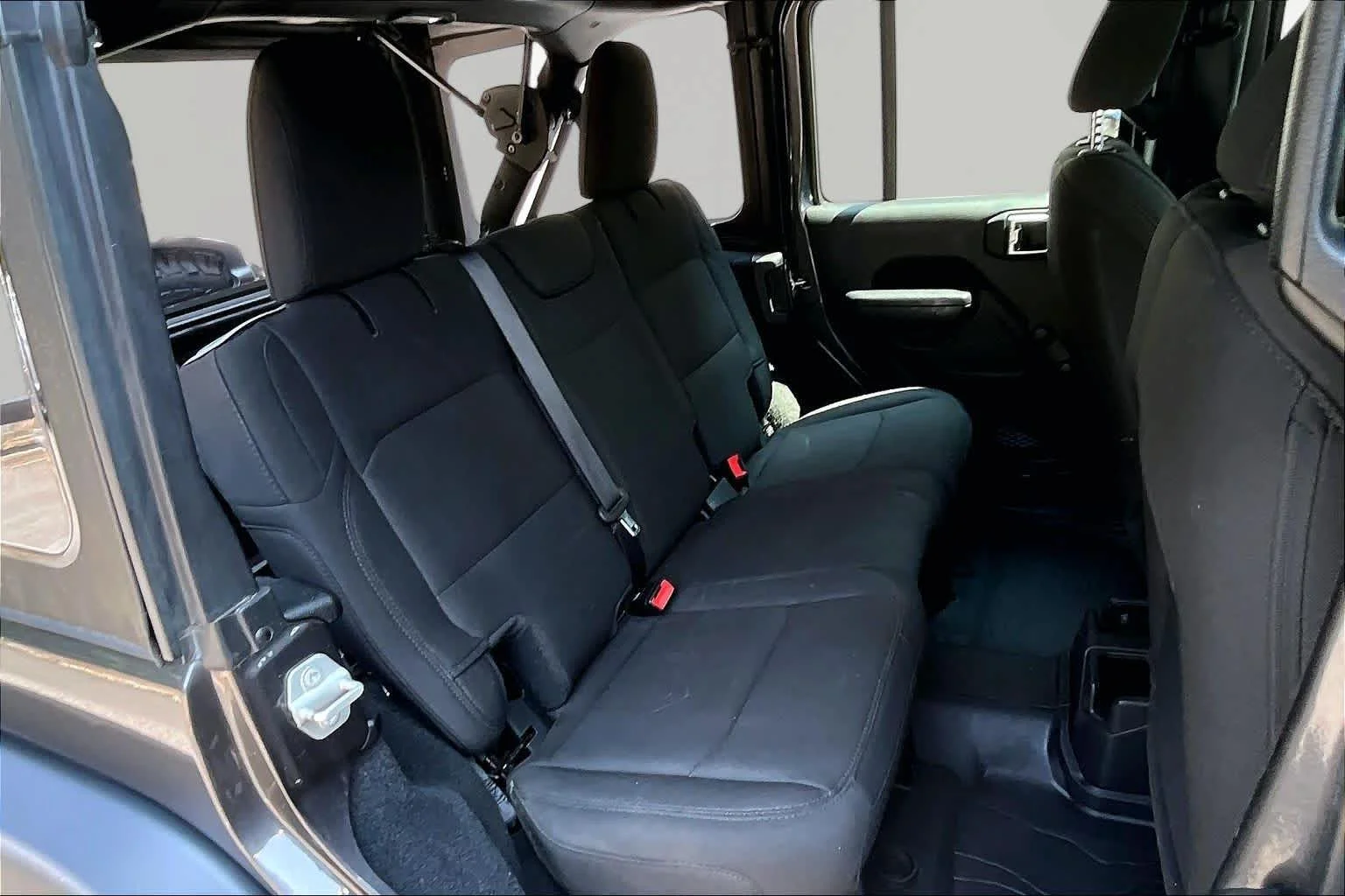 Used 2023 Granite Crystal Metallic Clearcoat Jeep Sport image 20