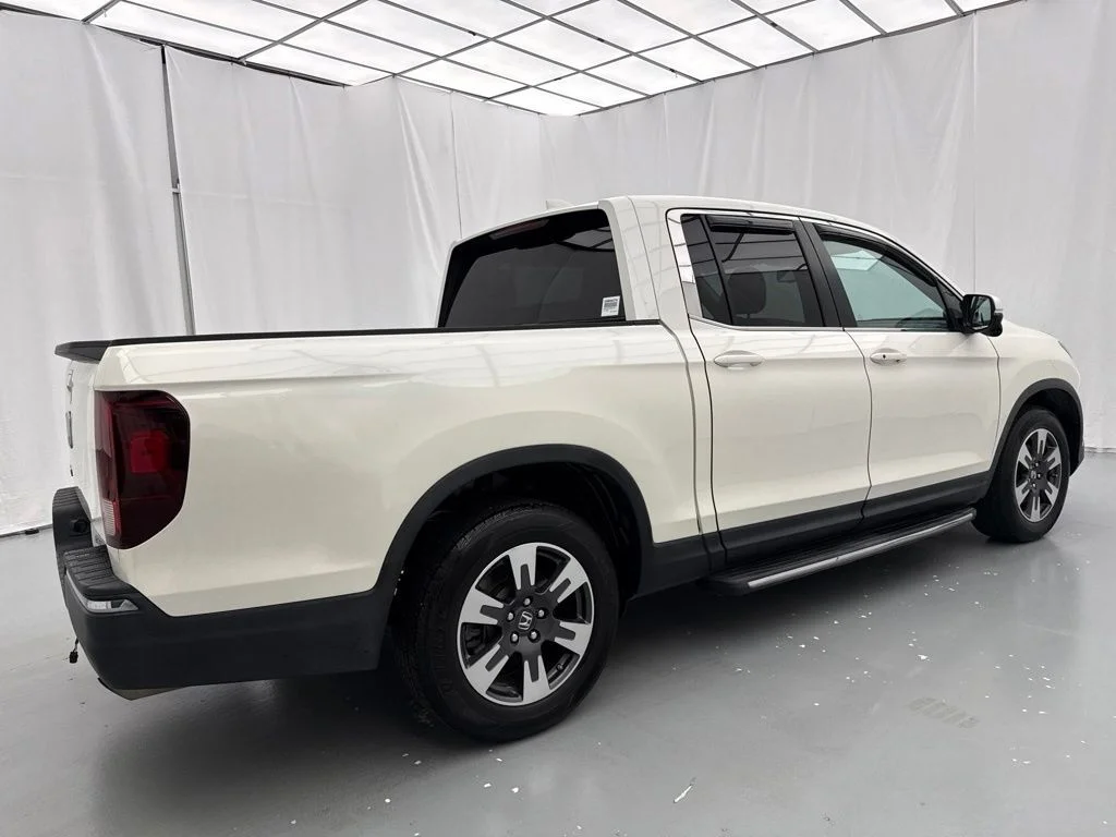 Used 2017  Honda RTL-T image 10