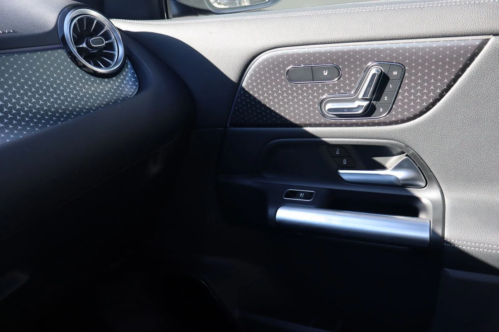 New 2026 Black Mercedes-Benz 250 4matic Suv image 18