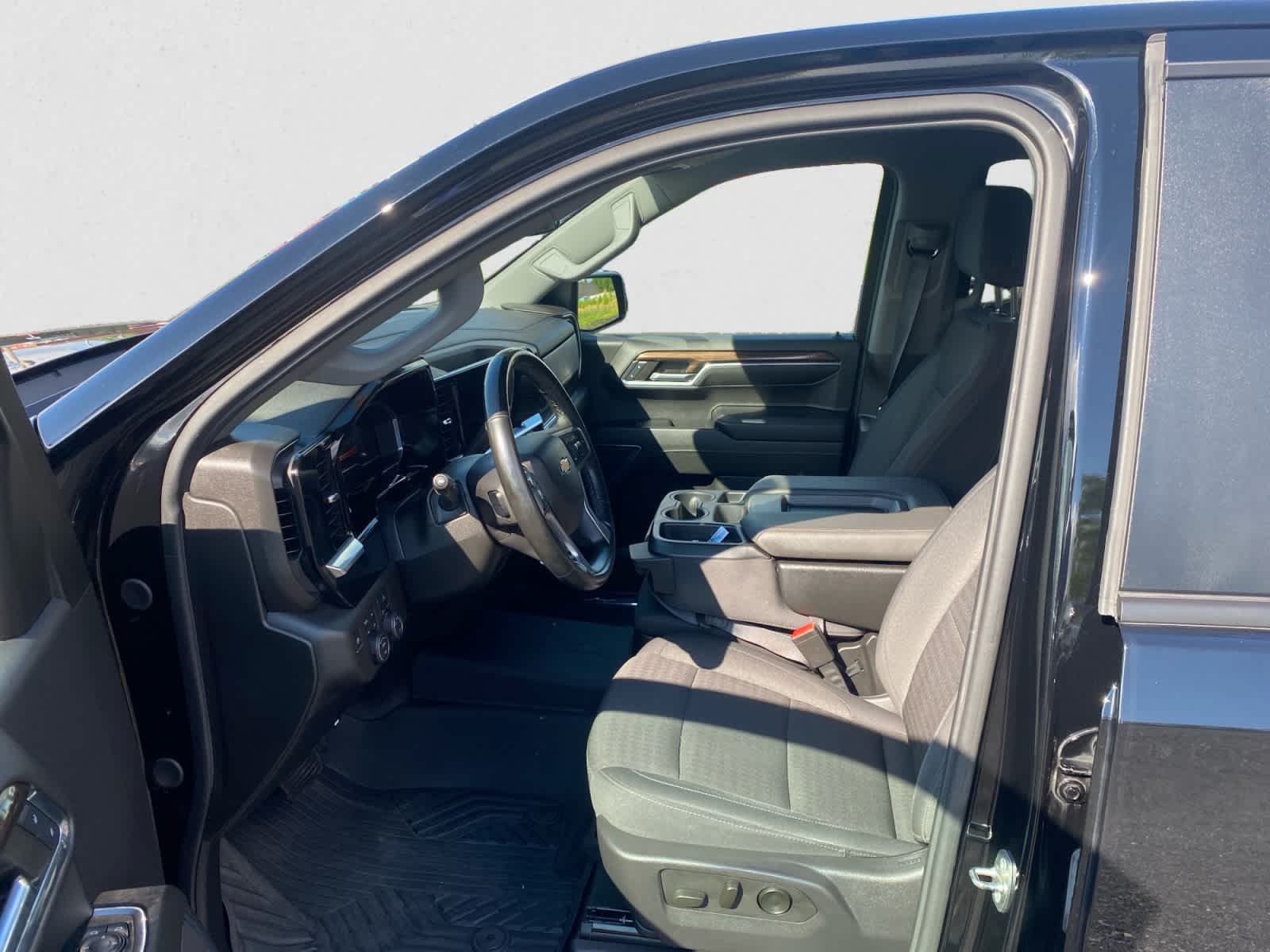 Used 2024 Black Chevrolet LT image 14