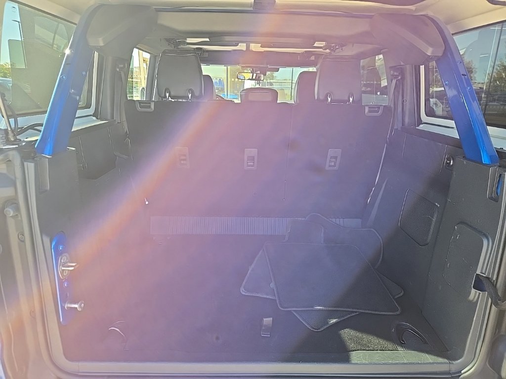 Used 2025 Blue Metallic Ford Badlands image 17