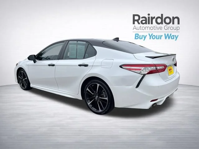 Used 2019 Wind Chill Pearl/Midnight Black Metallic Toyota XSE V6 image 5