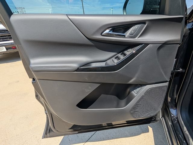 2027 Chevrolet Equinox LT - Photo 12