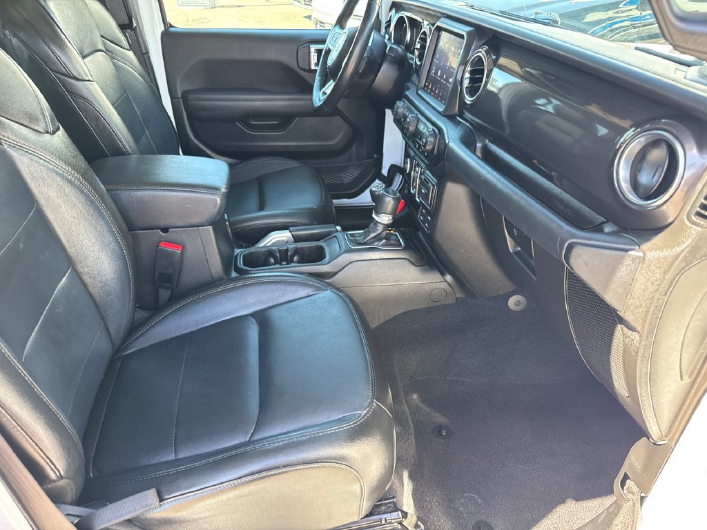 Used 2022 White Jeep Unlimited Sahara Altitude image 16
