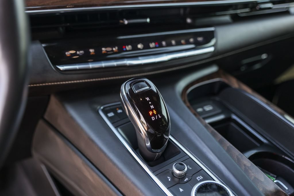 Used 2022 BLACK RAVEN Cadillac Sport Platinum image 19