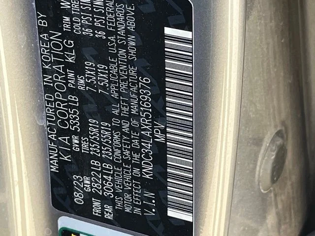 Used 2024 Steel Gray Kia Wind image 35