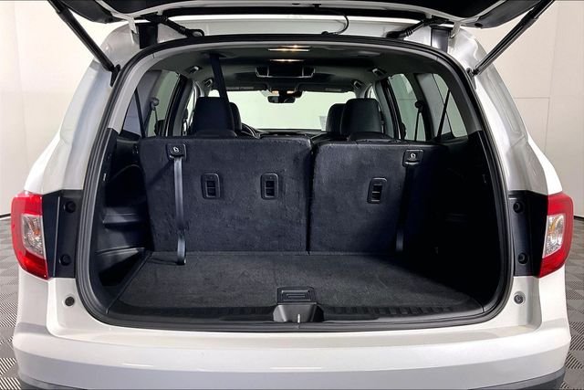 Used 2020  Honda Touring image 30