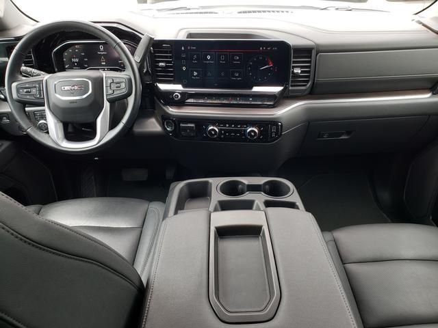 Used 2025 White GMC SLT image 14