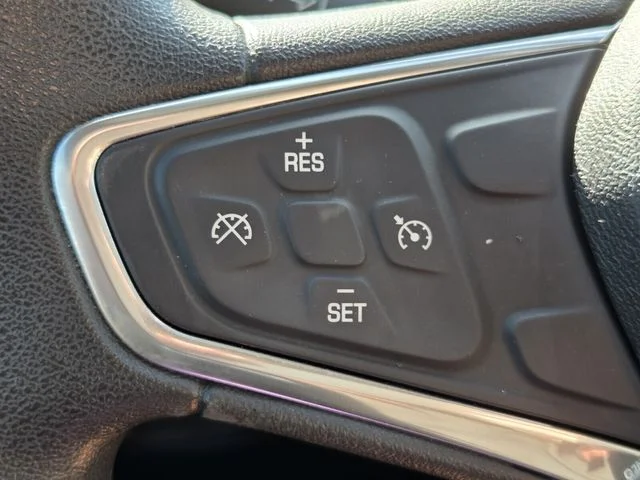 Used 2018 Silver Chevrolet LS image 23