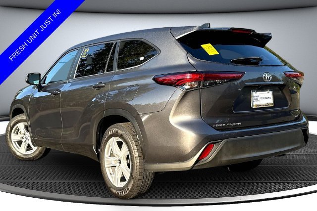Used 2023 Gray Toyota LE image 7