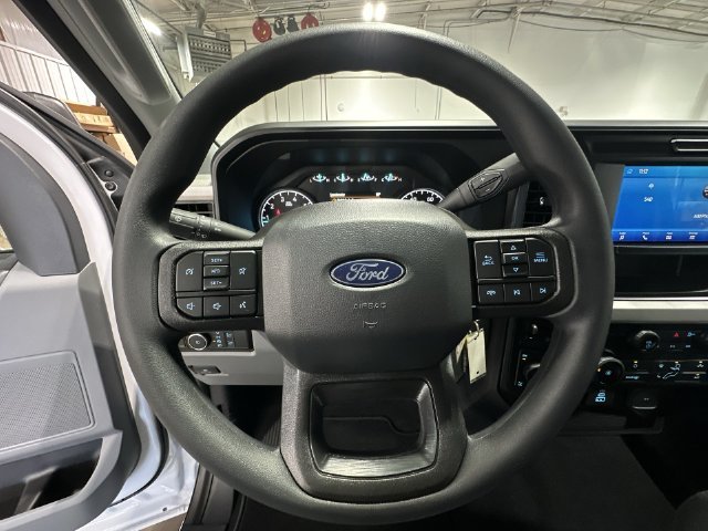 New 2027 White Ford XLT image 15