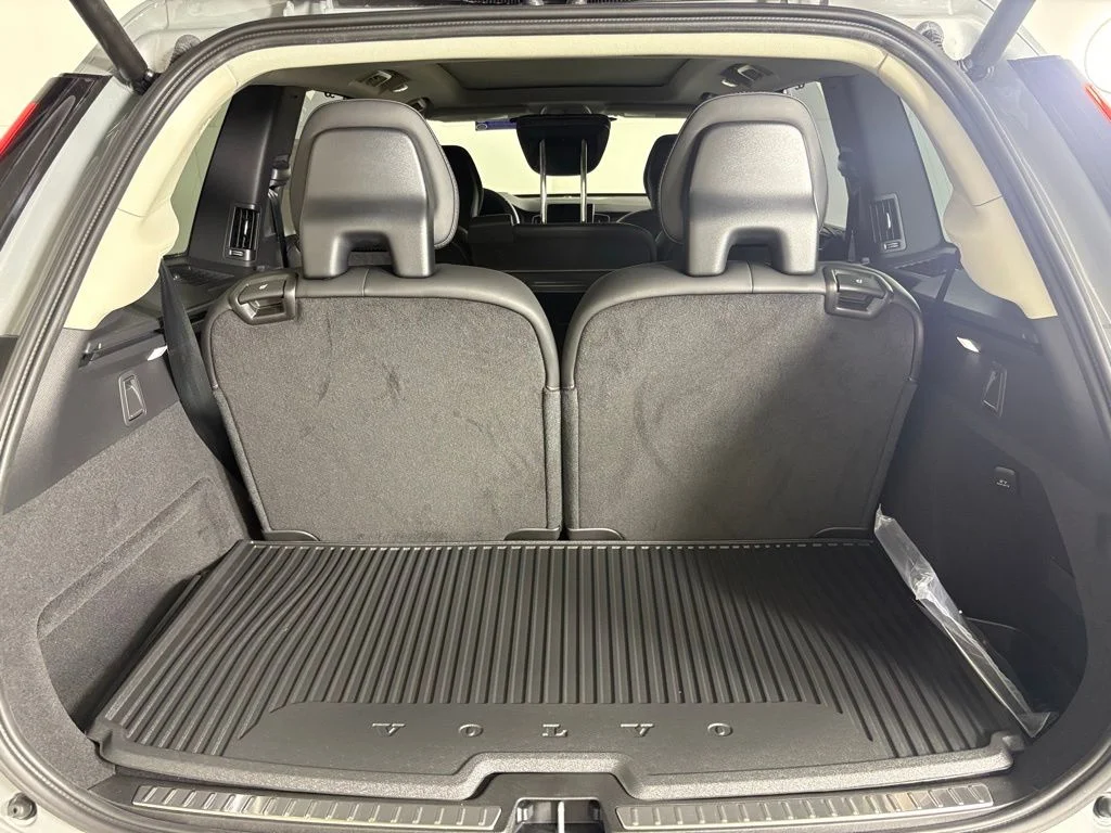 New 2026 Vapour Grey Volvo Ultra image 17