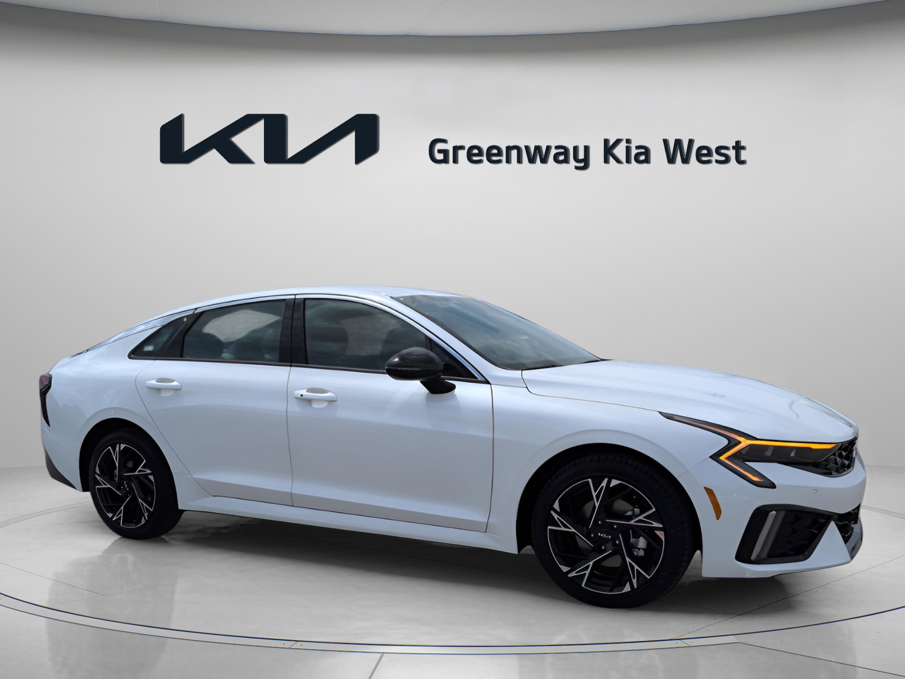 New 2026 Snow White Pearl Kia GT-Line image 2