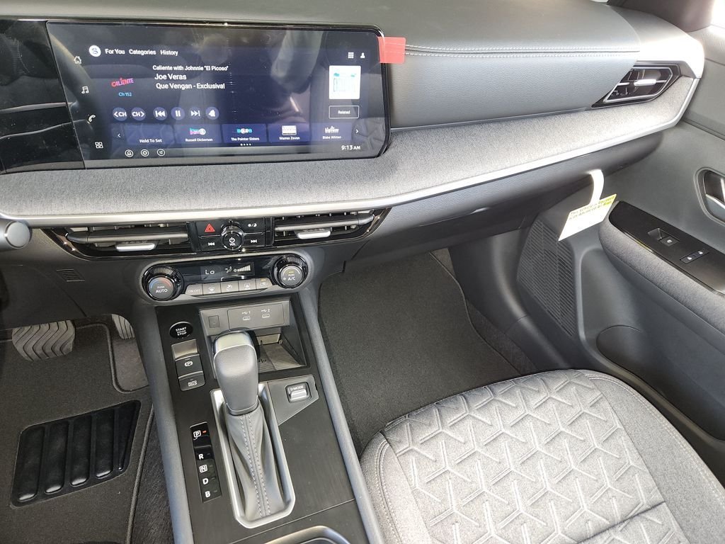 2026 Nissan KICKS SV - Photo 13