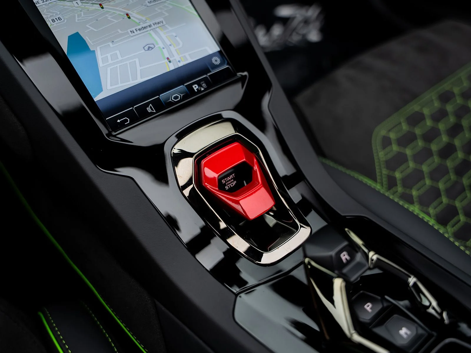 Used 2024 Green Lamborghini Base image 48