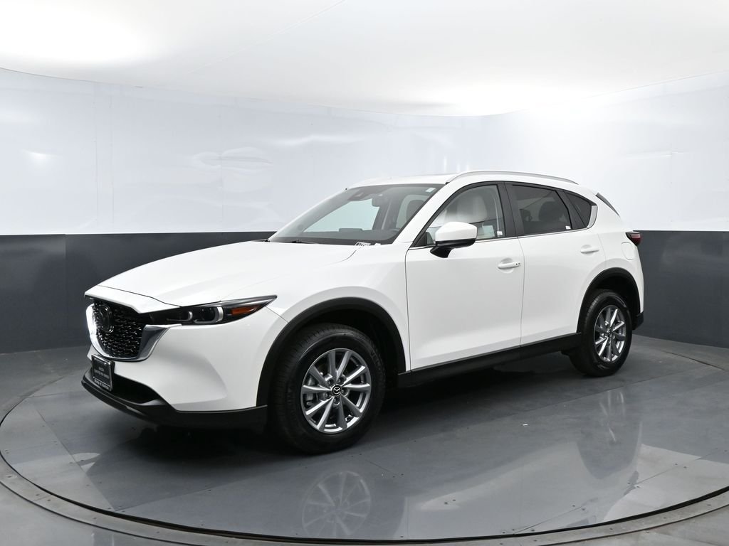 2022 Mazda CX-5 S Preferred package Auto AWD's photo