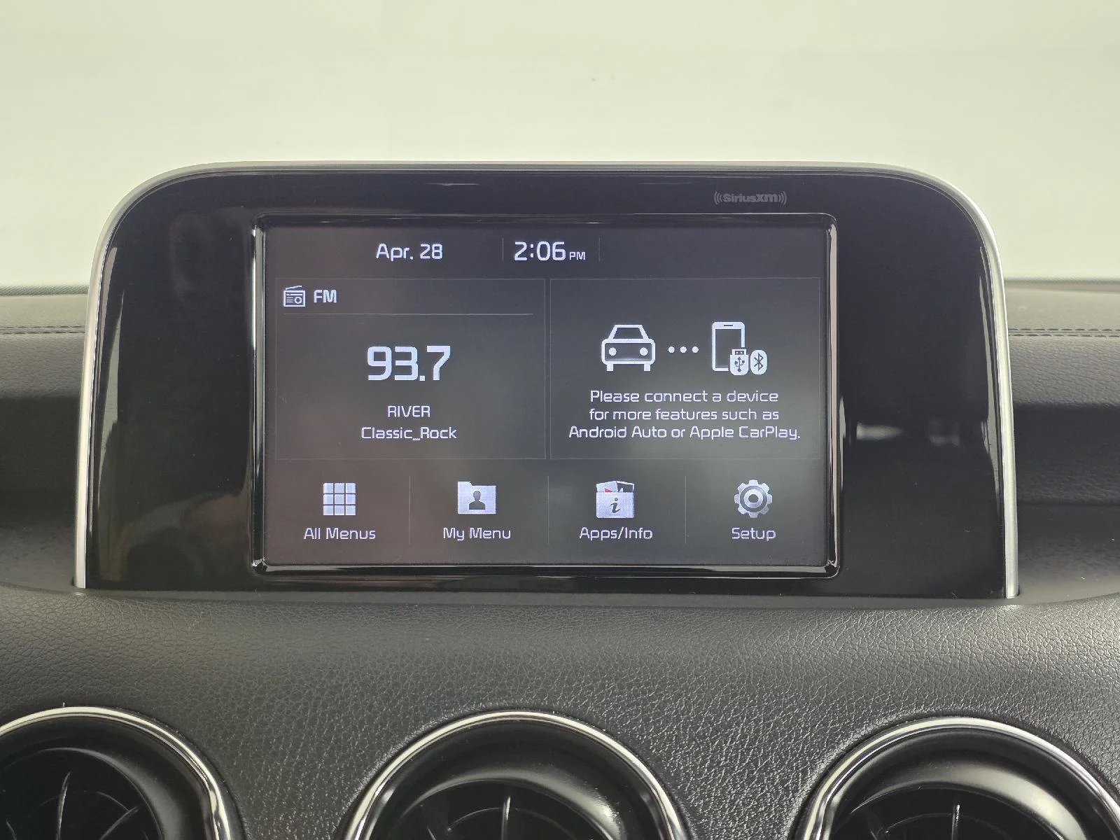 Used 2019 Snow White Pearl Kia GT image 38