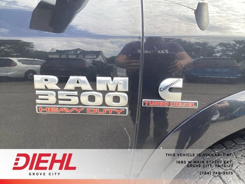 Used 2018 Black Ram Laramie Longhorn image 10