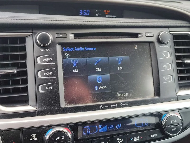 Used 2017 Gray Toyota LE Plus image 16
