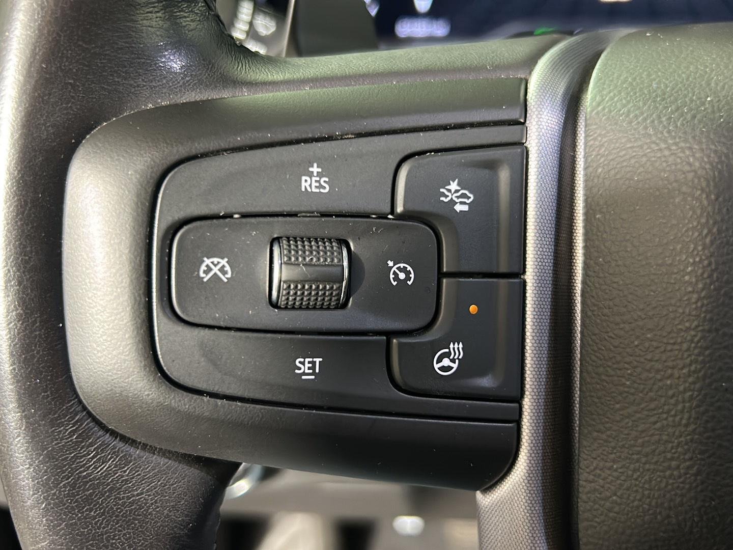 Used 2022 Titanium Rush Metallic GMC SLT image 25